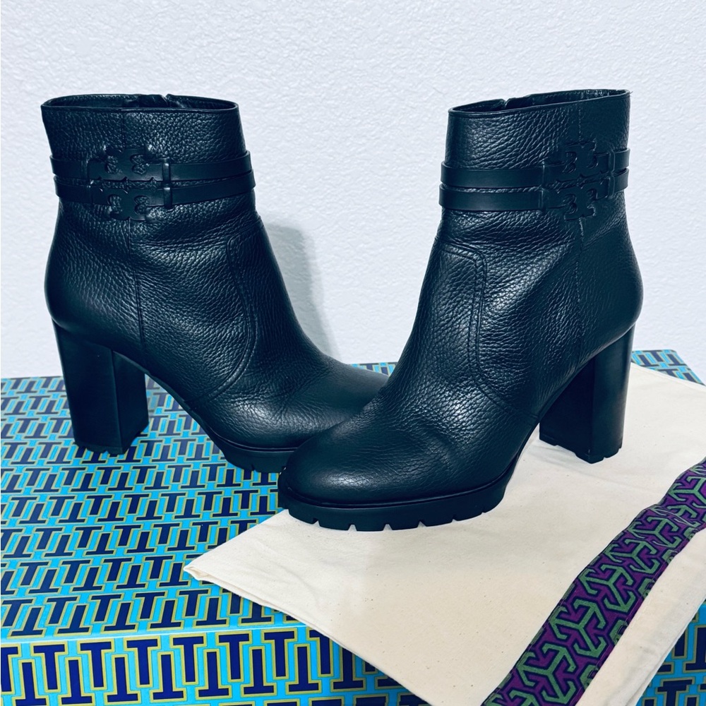 Tory burch Leigh 90mm Lug Sole Bootie In black